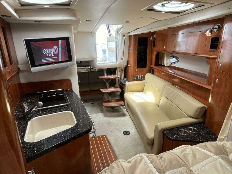 Seas the Day 35ft Four Winns Yacht For Sale