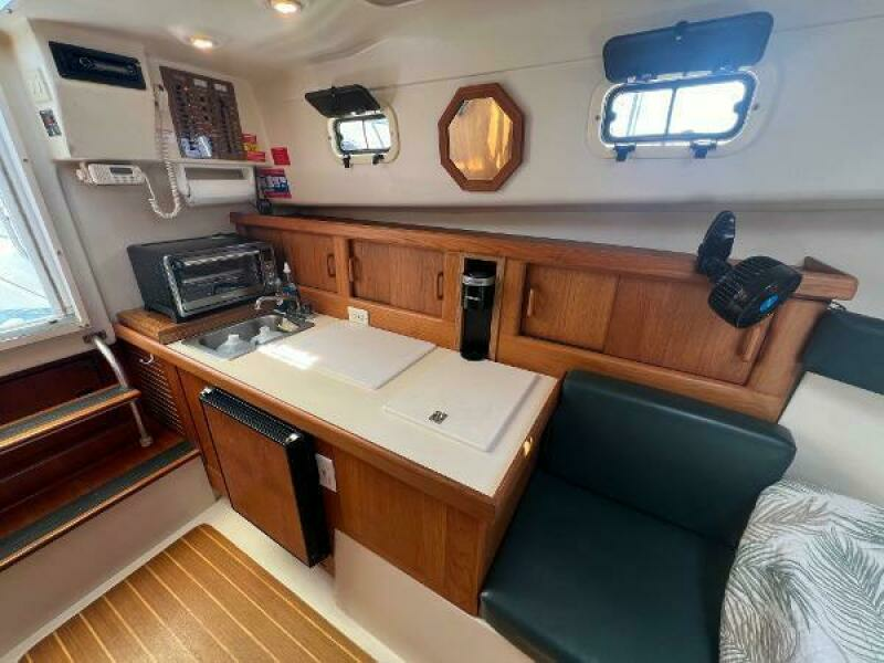 30ft Mainship Yacht For Sale