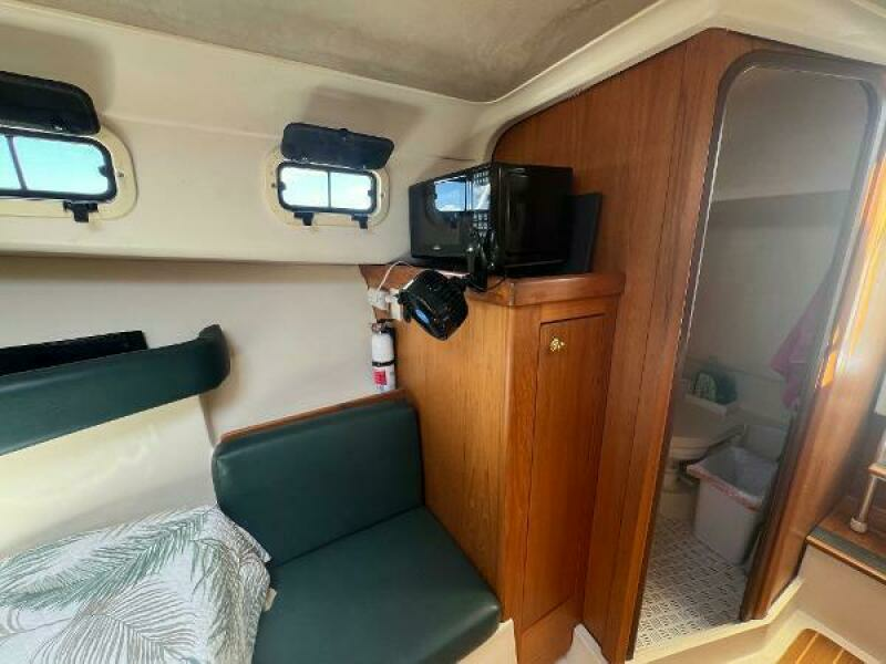 30ft Mainship Yacht For Sale