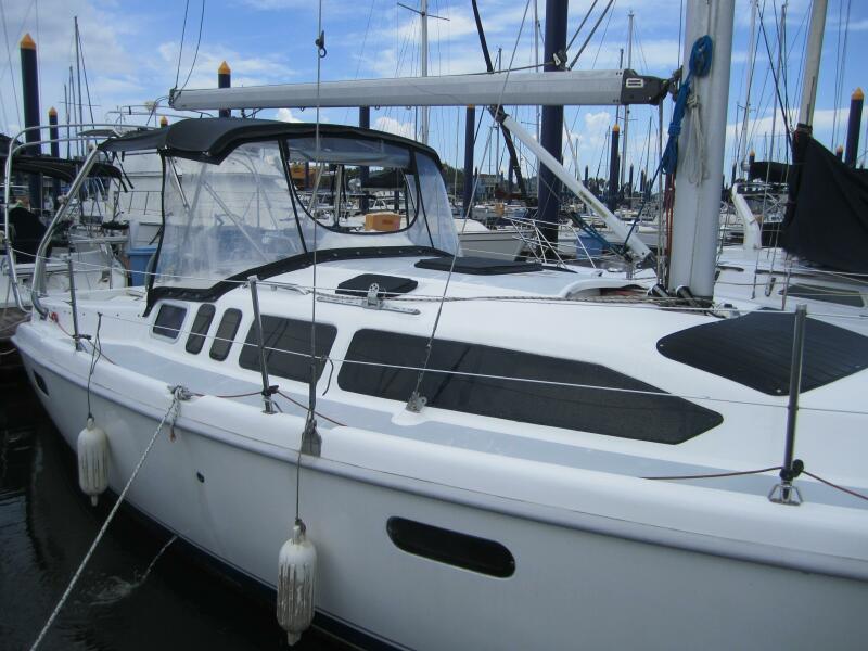2001 Hunter 340