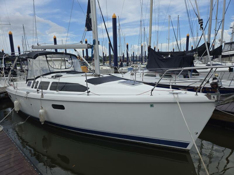 2001 Hunter 340