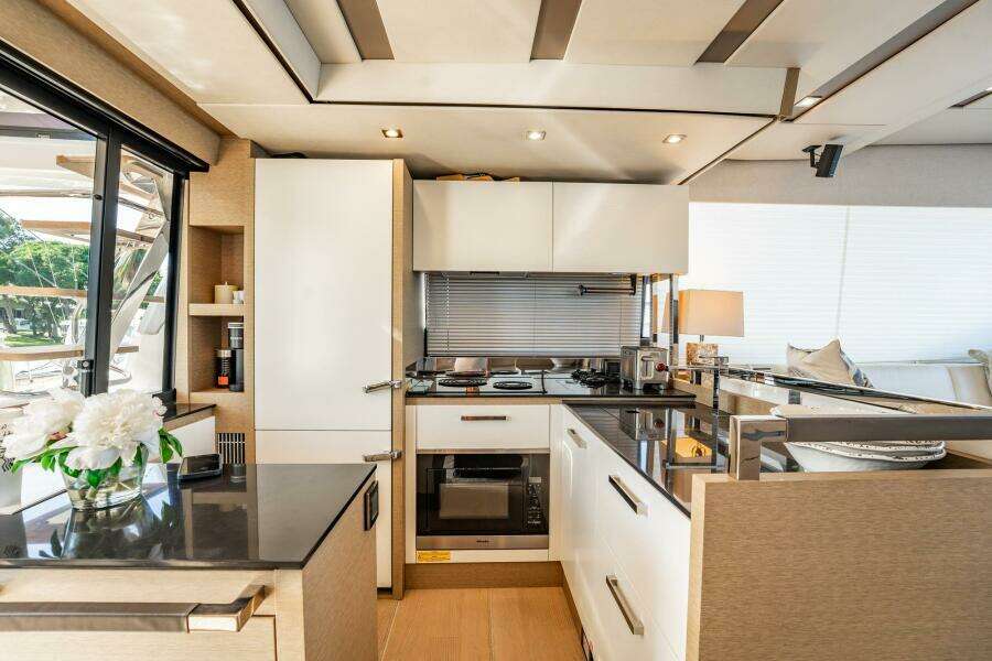 No Rush 63ft Prestige Yacht For Sale