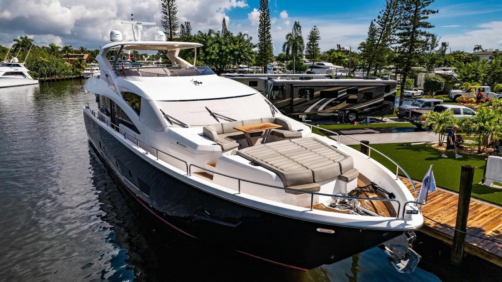 Tatis 86ft Sunseeker Yacht For Sale