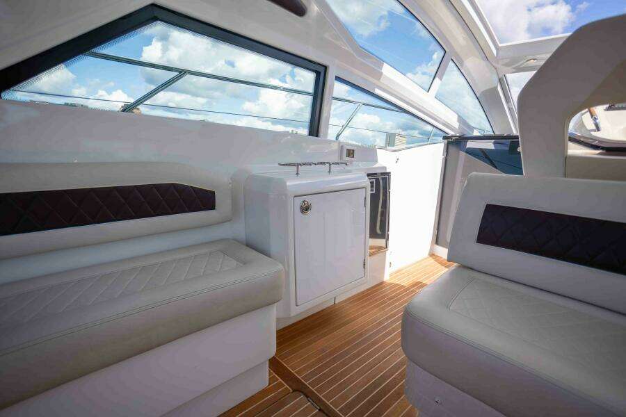 Ocean Eyes 40ft Beneteau Yacht For Sale