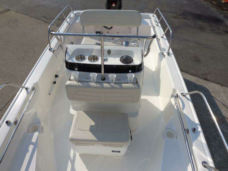 15ft Boston Whaler Yacht For Sale