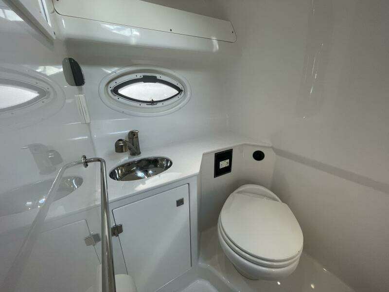 29ft Monterey Yacht For Sale