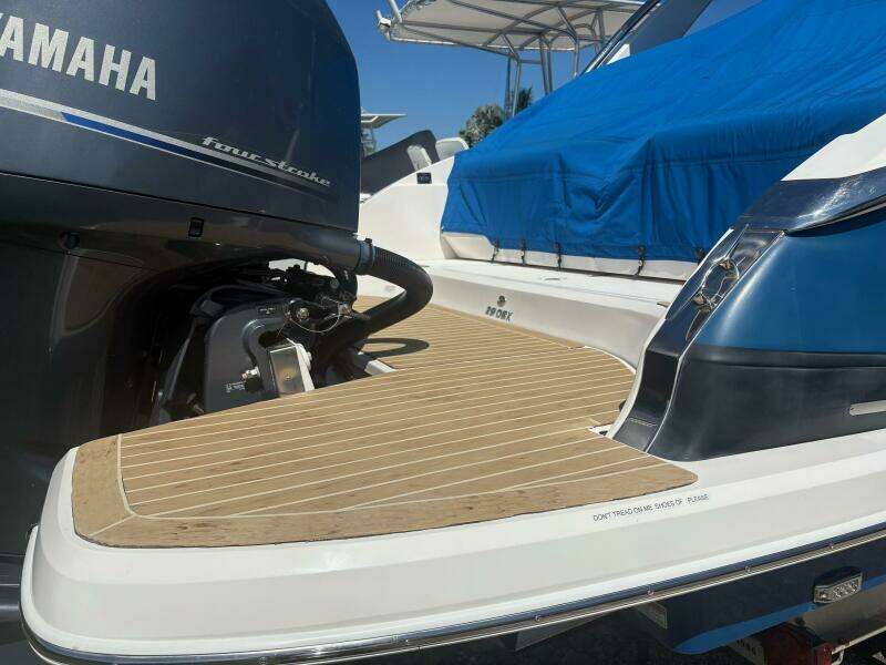 Rhapsody 29ft Regal Yacht For Sale