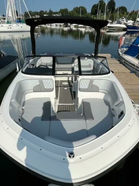 Serieously Good 20ft Bayliner Yacht For Sale