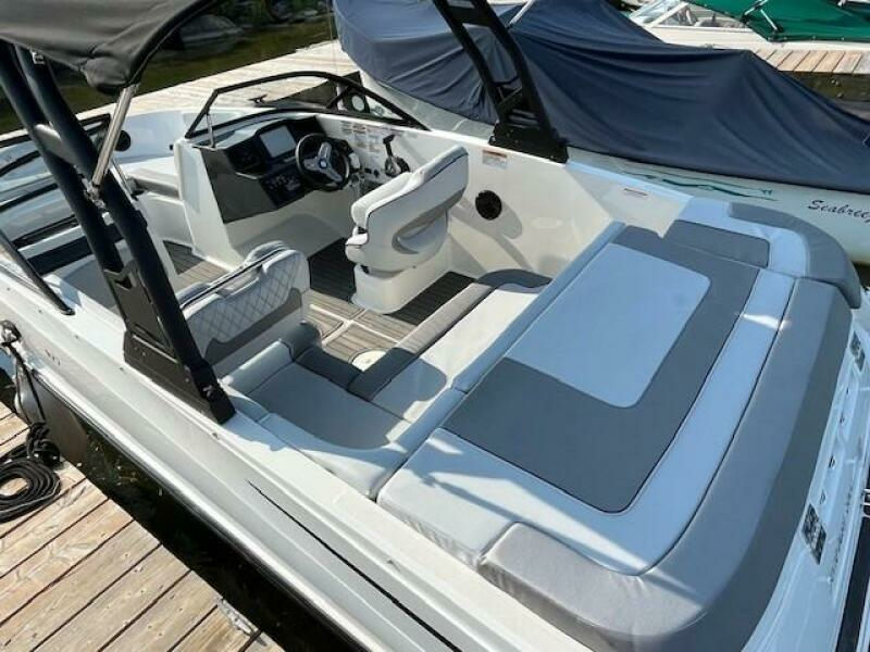 Serieously Good 20ft Bayliner Yacht For Sale