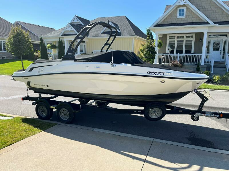 Serieously Good 20ft Bayliner Yacht For Sale