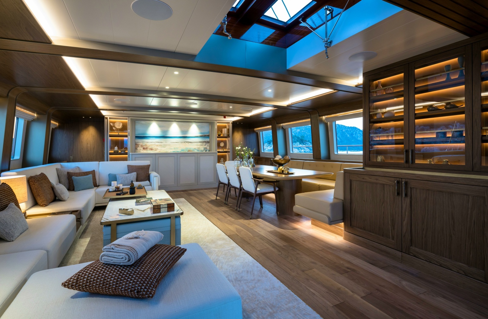 2026 Ares Yachts photo 30