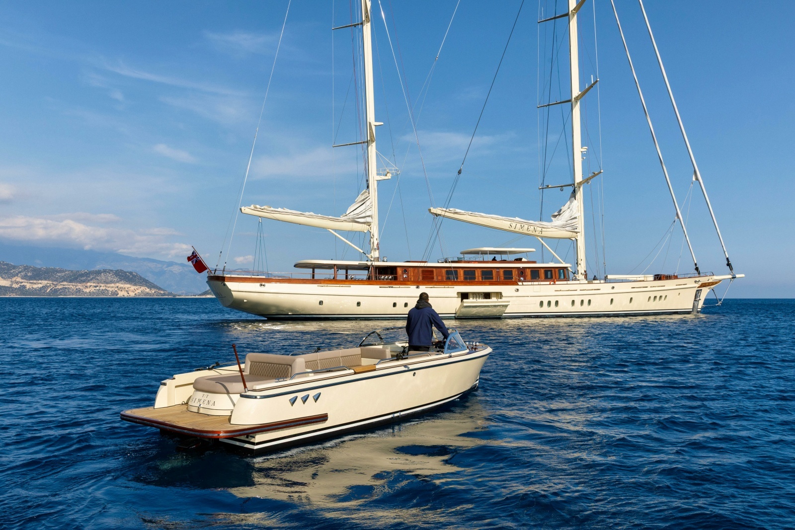 2026 Ares Yachts photo 12