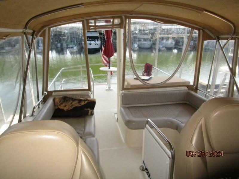 40' Mainship flybridge aft