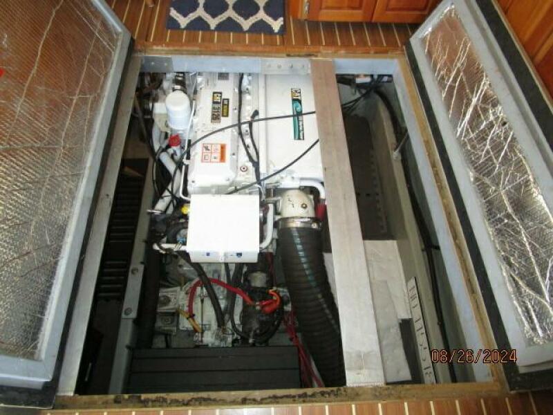 40' Mainship engine room access