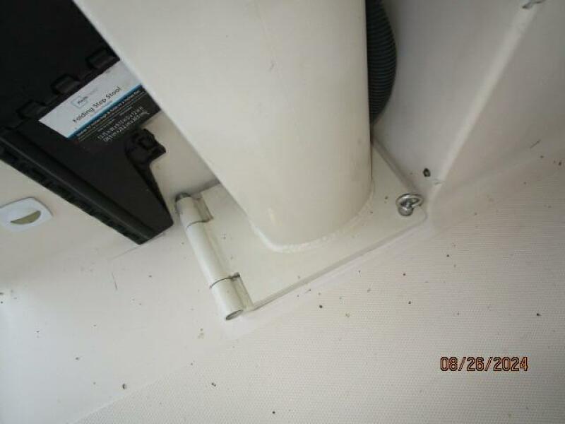 40' Mainship mast base hinge