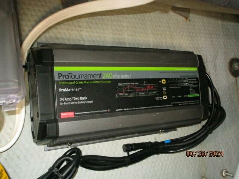 40' Mainship battery charger1