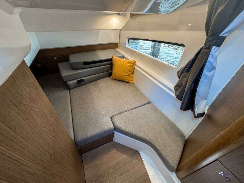 29ft Beneteau Yacht For Sale