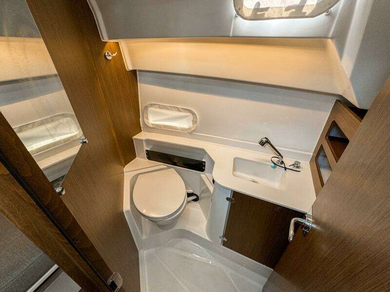 29ft Beneteau Yacht For Sale