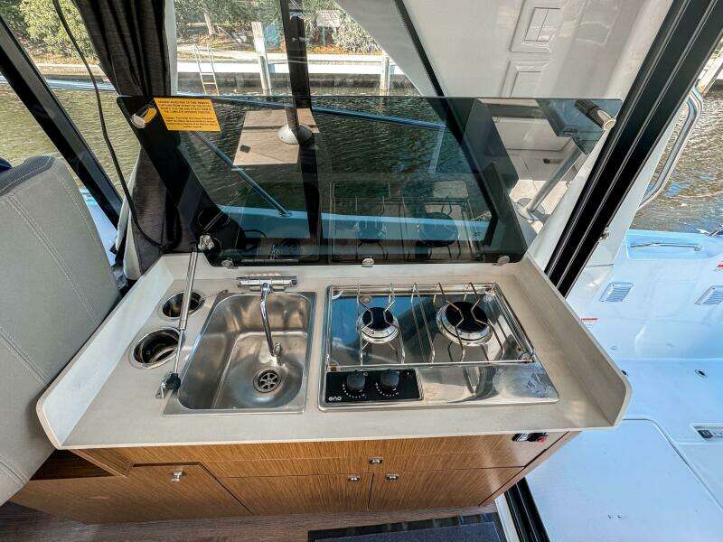 29ft Beneteau Yacht For Sale