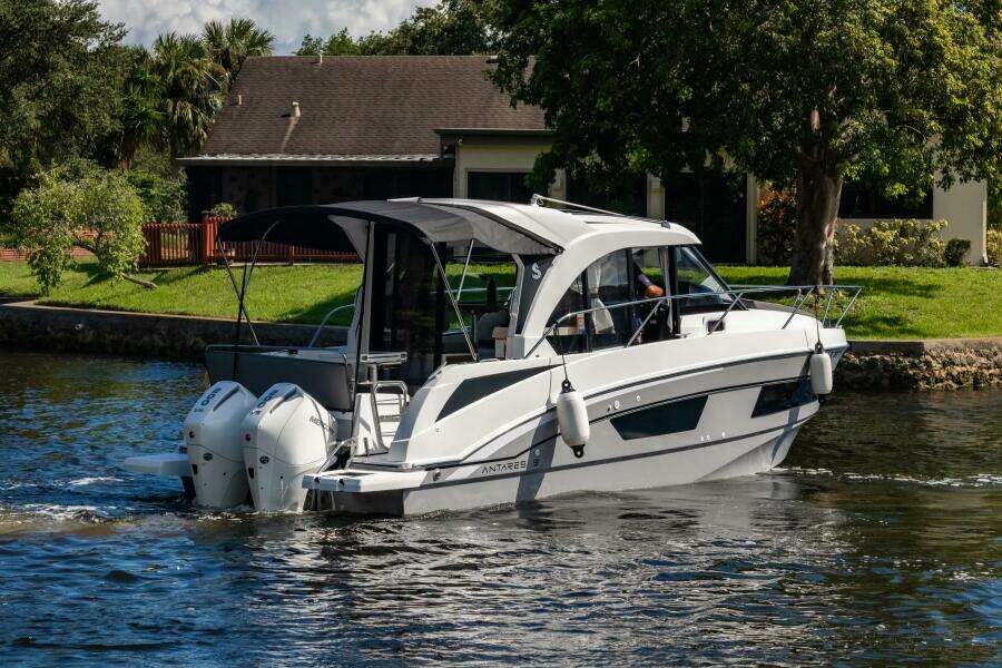 29ft Beneteau Yacht For Sale