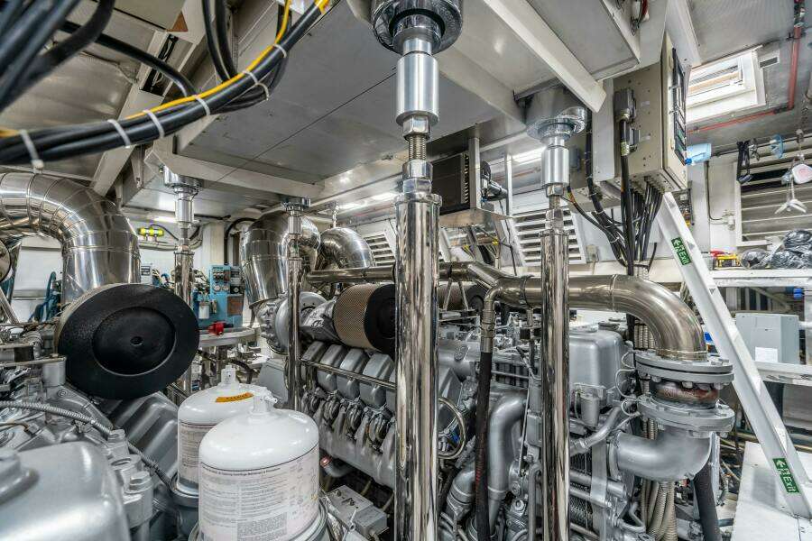 TOTAL 109ft Overmarine Yacht For Sale