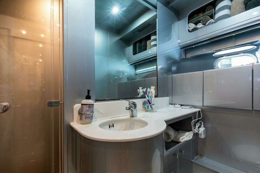 TOTAL 109ft Overmarine Yacht For Sale