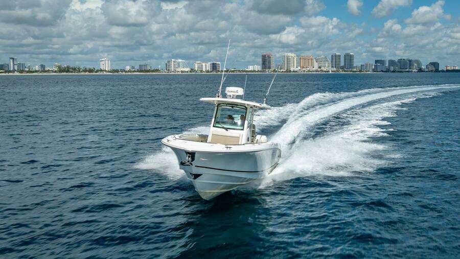 330 Boston Whaler 33ft Boston Whaler Yacht For Sale