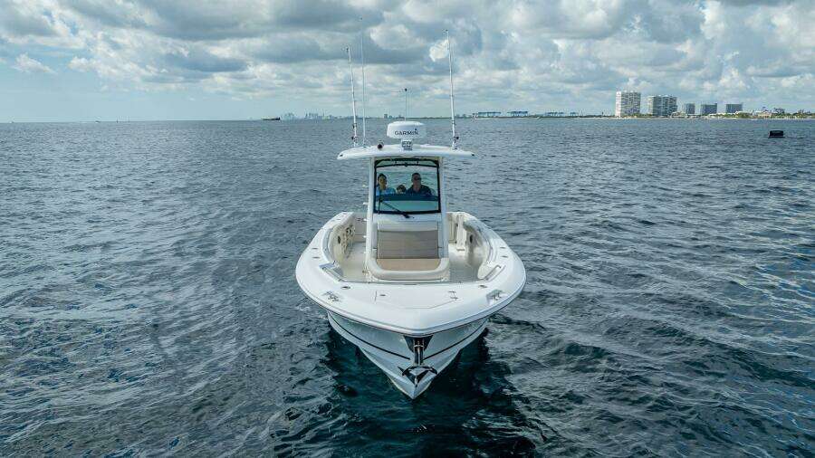 330 Boston Whaler 33ft Boston Whaler Yacht For Sale