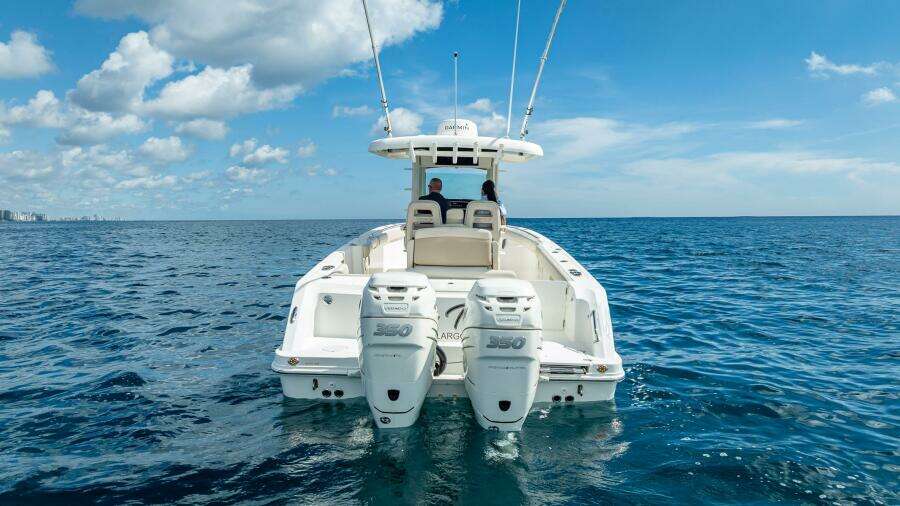 330 Boston Whaler 33ft Boston Whaler Yacht For Sale