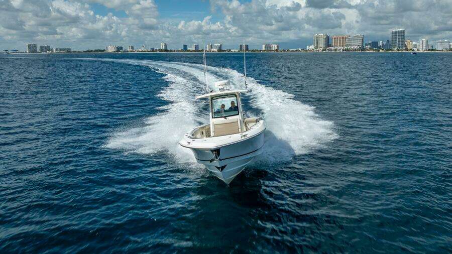 330 Boston Whaler 33ft Boston Whaler Yacht For Sale