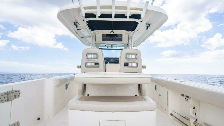 330 Boston Whaler 33ft Boston Whaler Yacht For Sale
