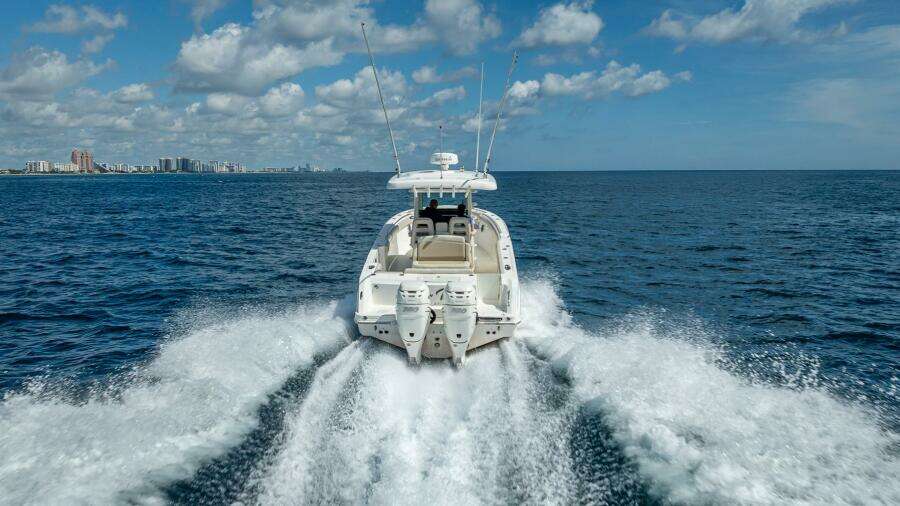 330 Boston Whaler 33ft Boston Whaler Yacht For Sale