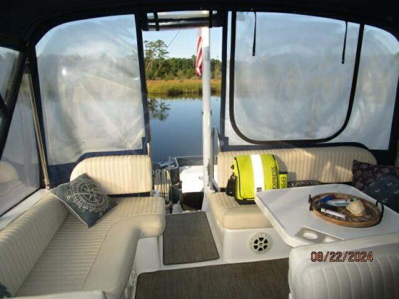 43' Mainship flybridge aft