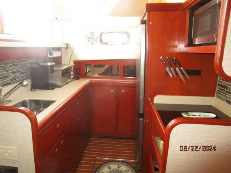43' Mainship galley2