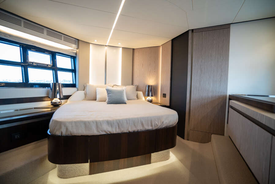 60ft Azimut Yacht For Sale