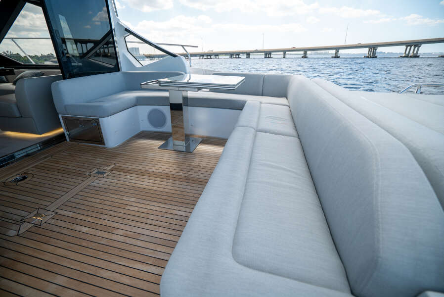 60ft Azimut Yacht For Sale