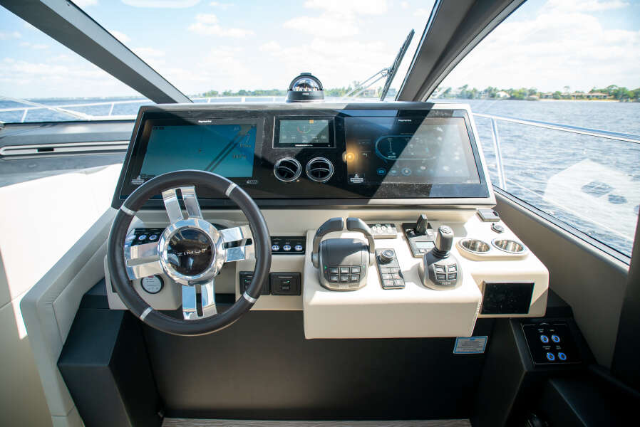 60ft Azimut Yacht For Sale