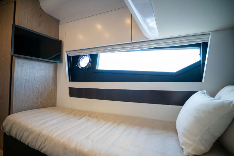 60ft Azimut Yacht For Sale