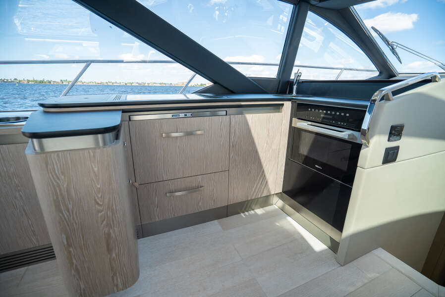 60ft Azimut Yacht For Sale