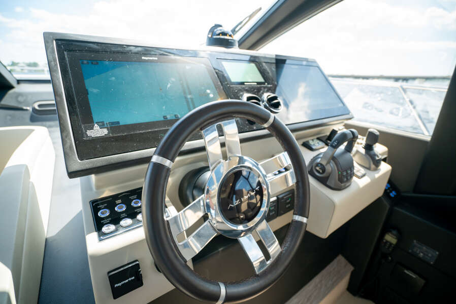 60ft Azimut Yacht For Sale