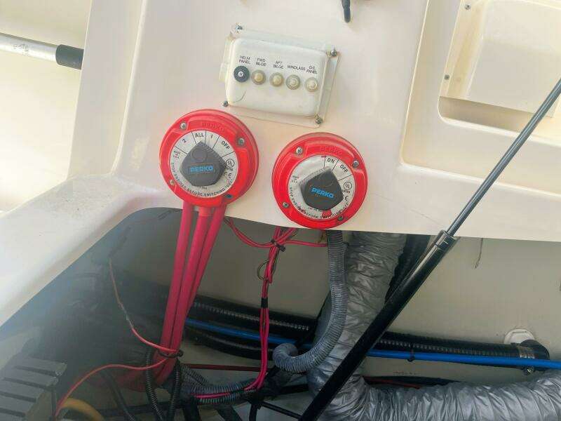 Wew Hoo 28ft Pursuit Yacht For Sale
