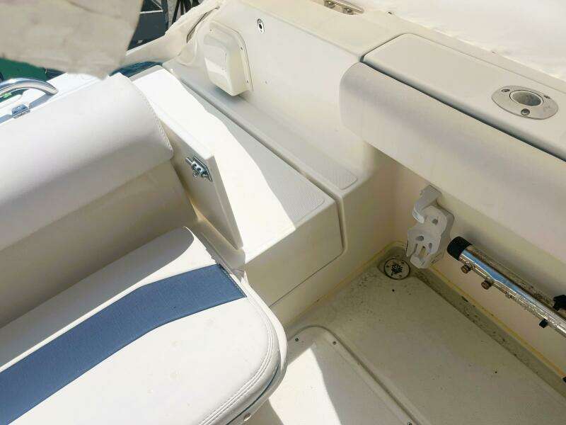 Wew Hoo 28ft Pursuit Yacht For Sale