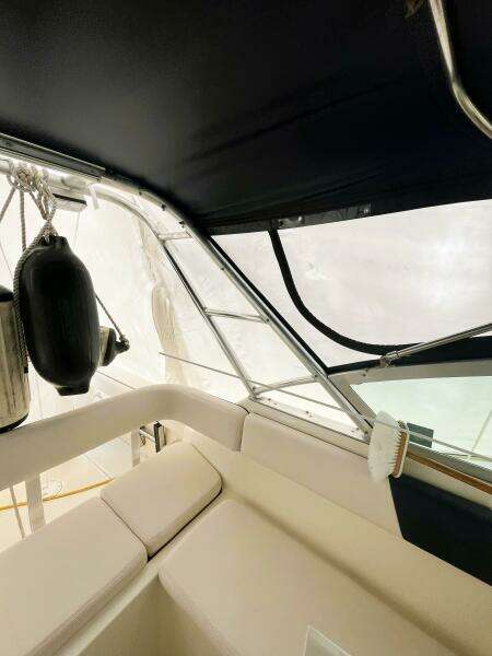 Wew Hoo 28ft Pursuit Yacht For Sale