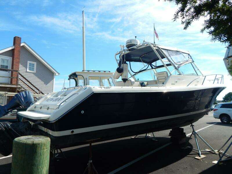 Wew Hoo 28ft Pursuit Yacht For Sale