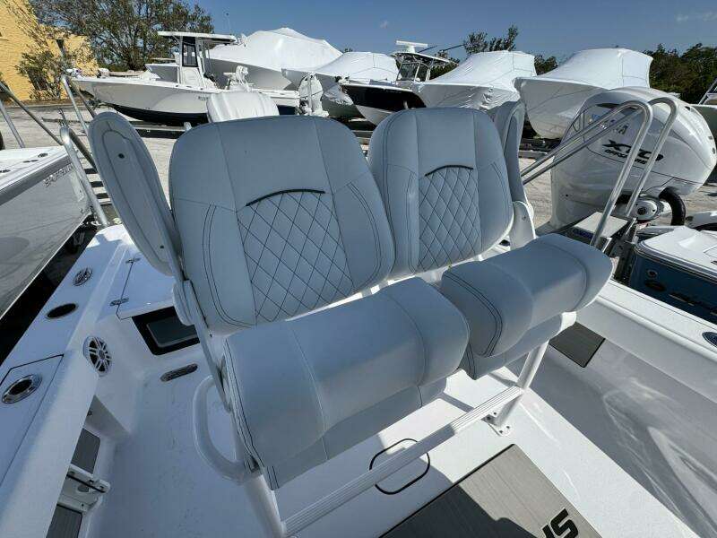 25ft Sportsman Yacht For Sale