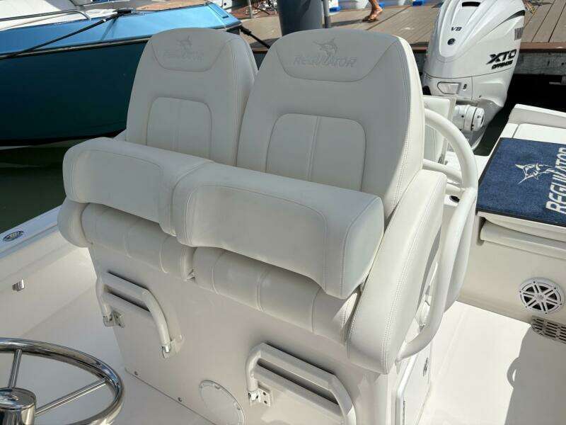 26ft Regulator Yacht For Sale