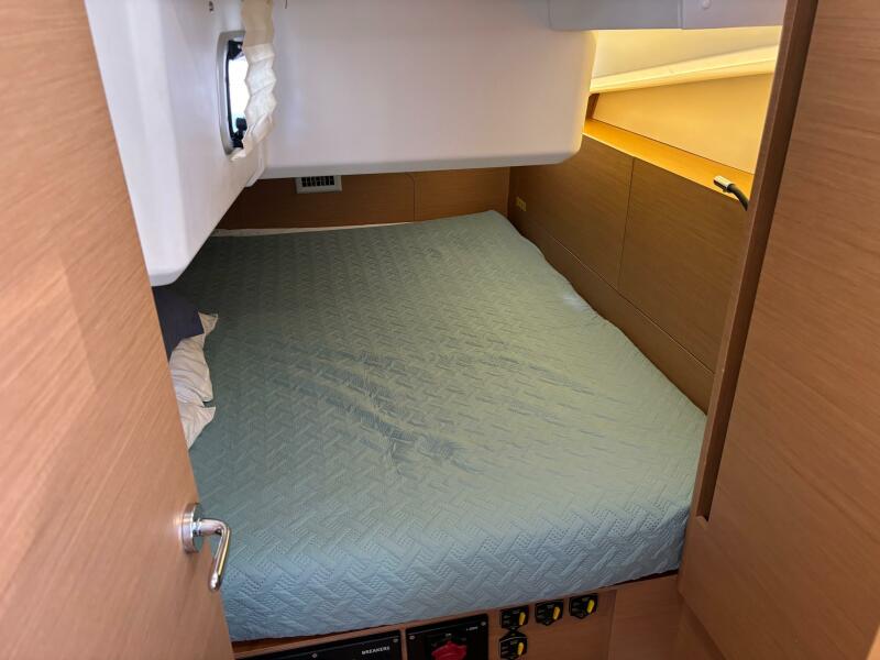 2019 Jeanneau Sun Odyssey 440