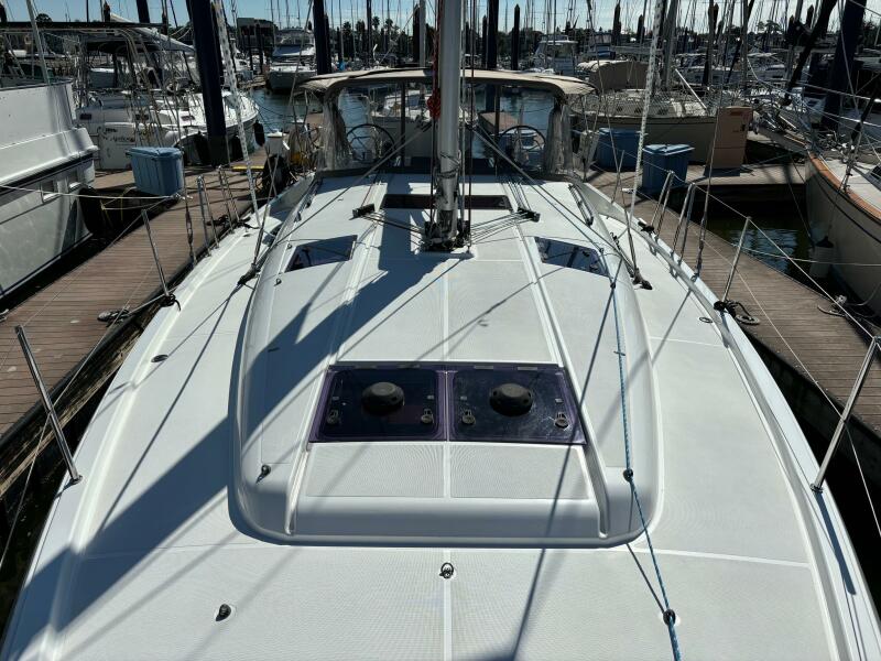 2019 Jeanneau Sun Odyssey 440