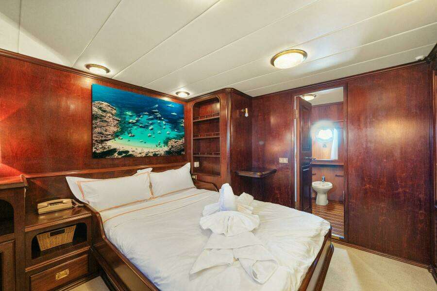 AMMIRAGLIO 91ft Na Vi Yacht For Sale
