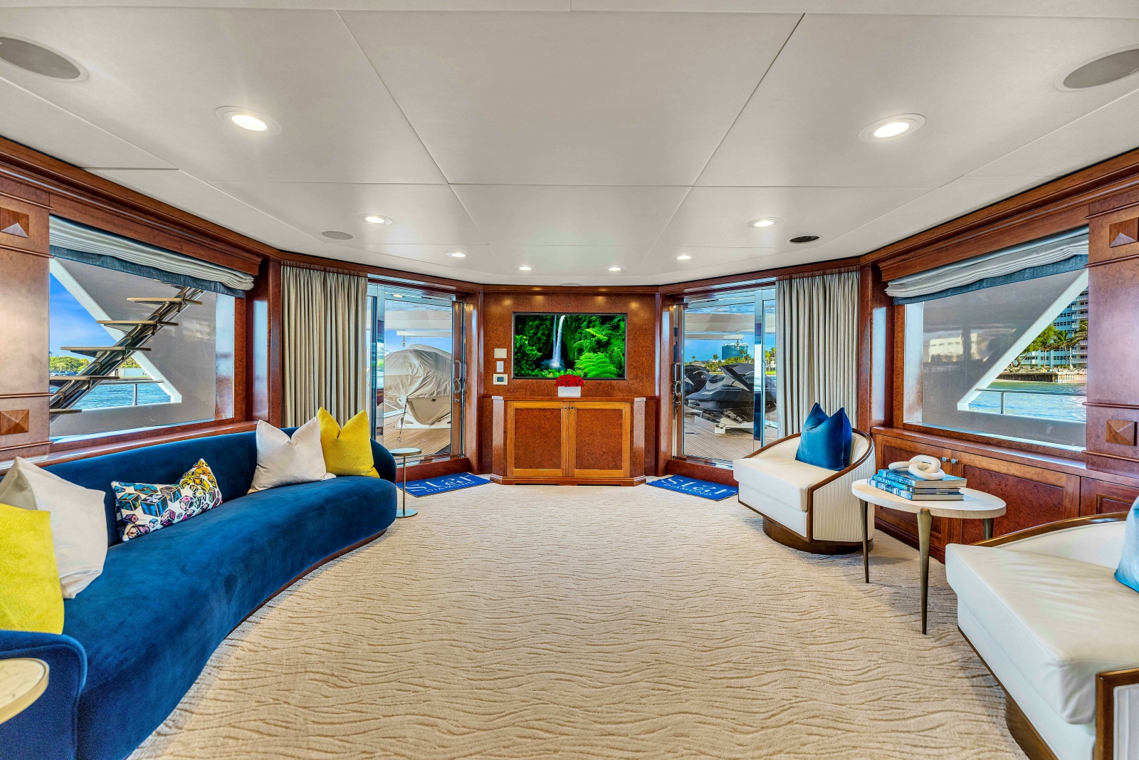 154' 1998 Admiral Custom